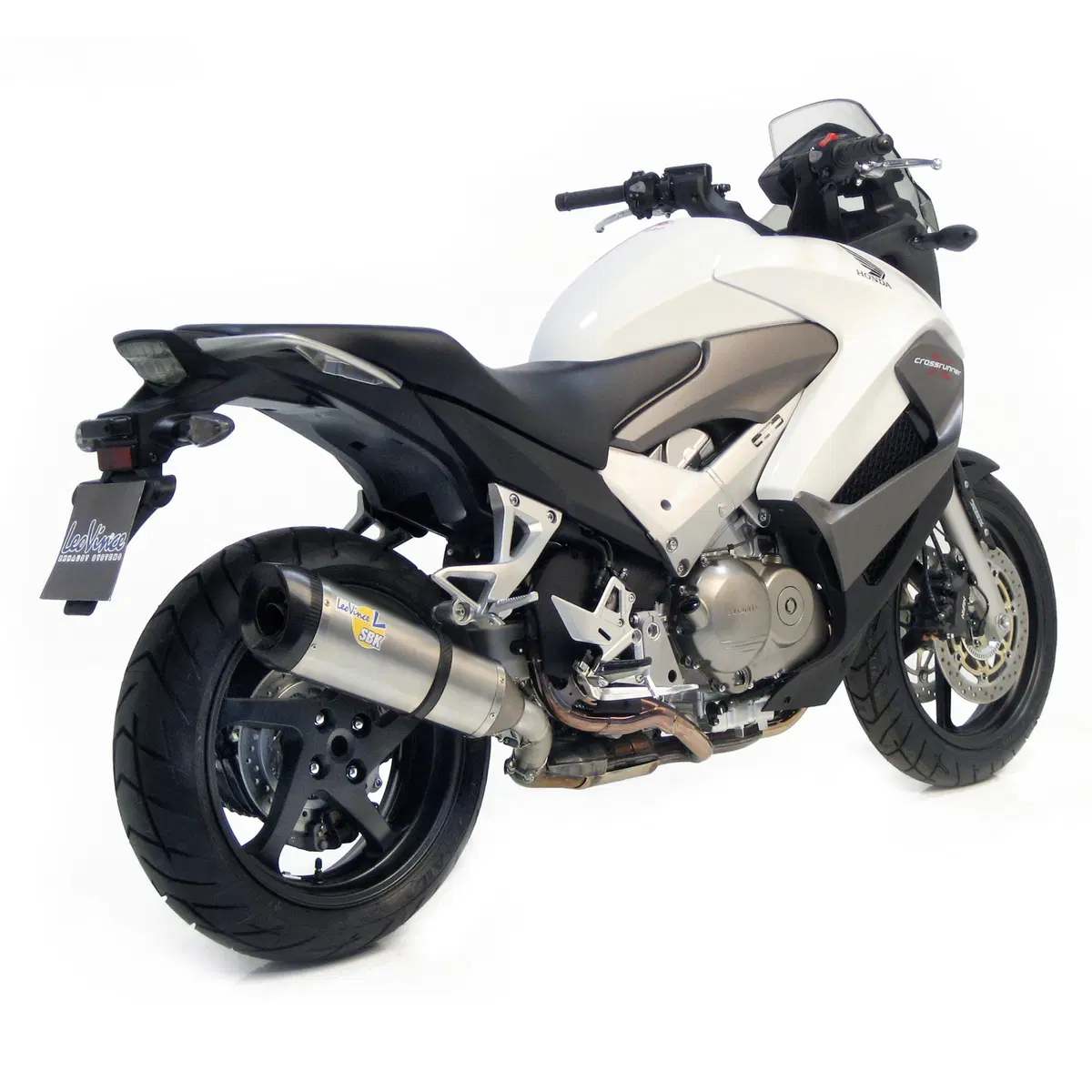 Silenziatore LeoVince per Honda Crossrunner (3)