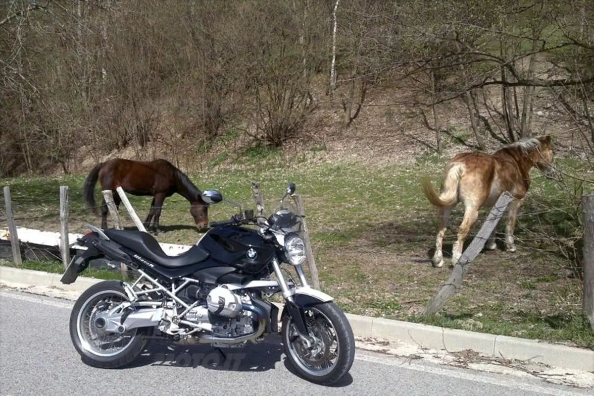 BMW R1200R  