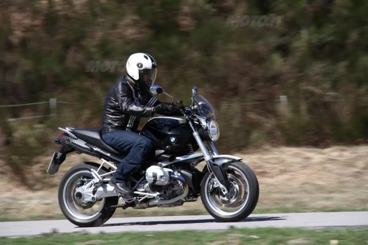 BMW R1200R   (8)