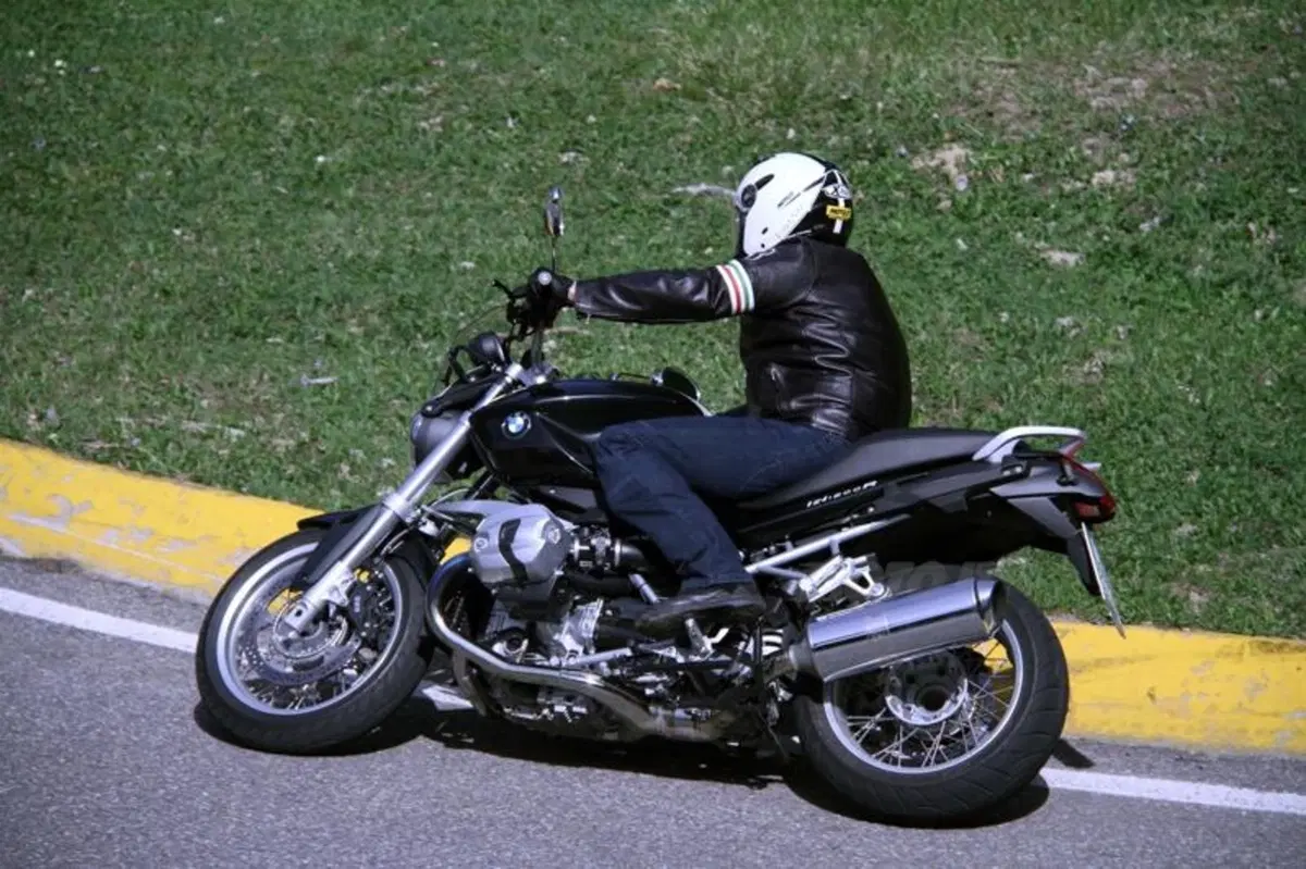 BMW R1200R   (15)