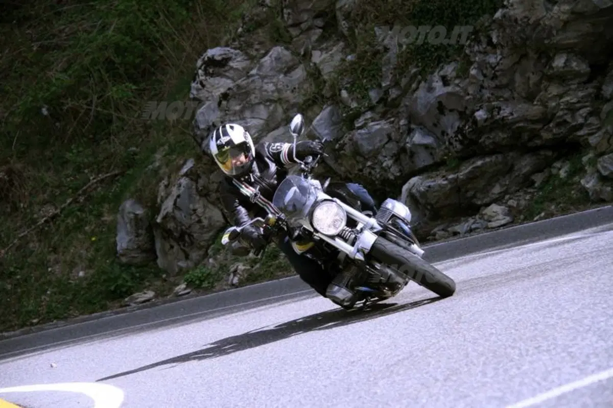 BMW R1200R   (17)