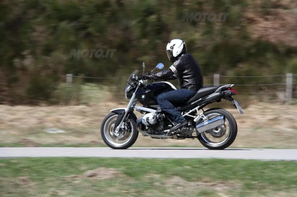 BMW R1200R   (19)