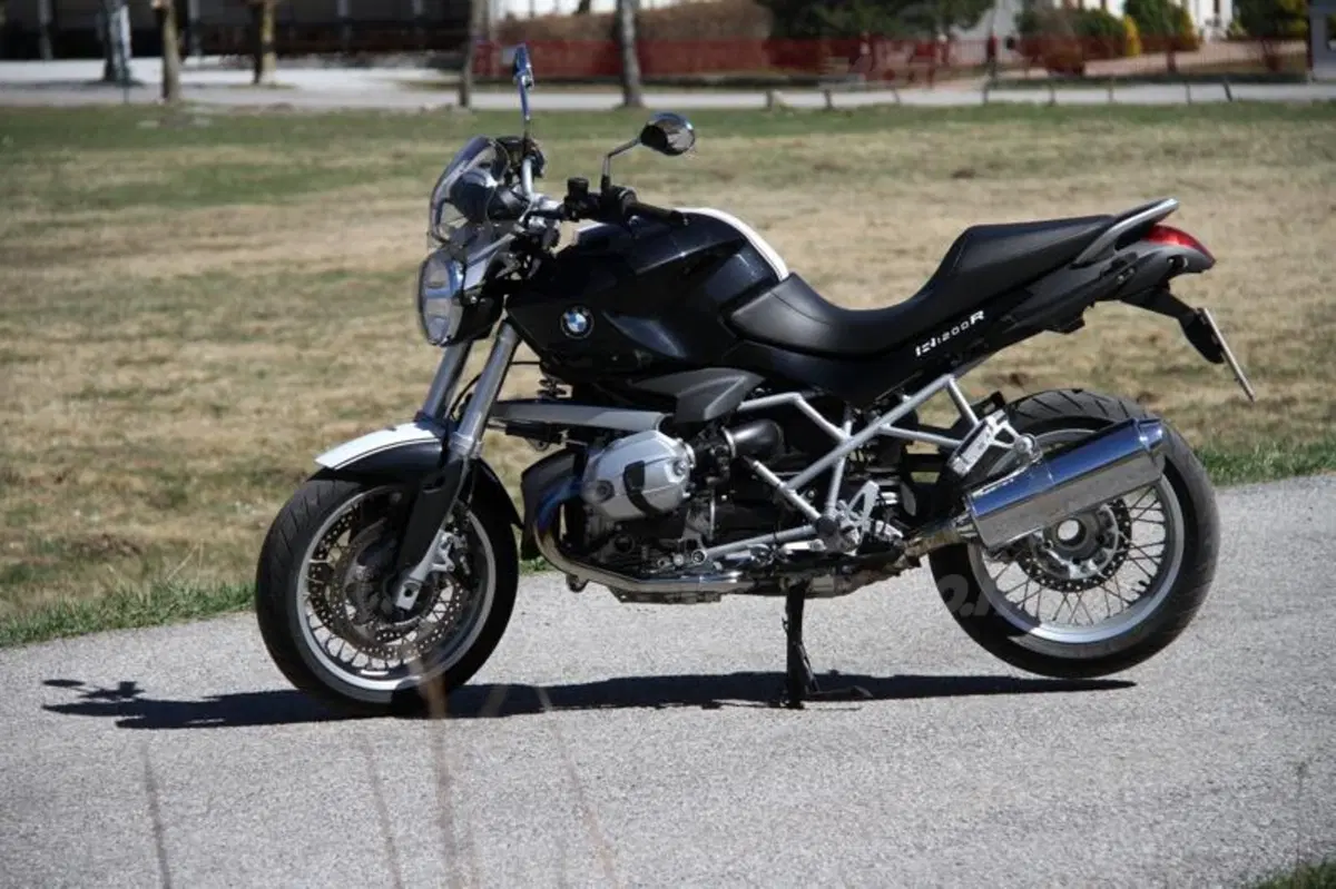 BMW R1200R   (21)