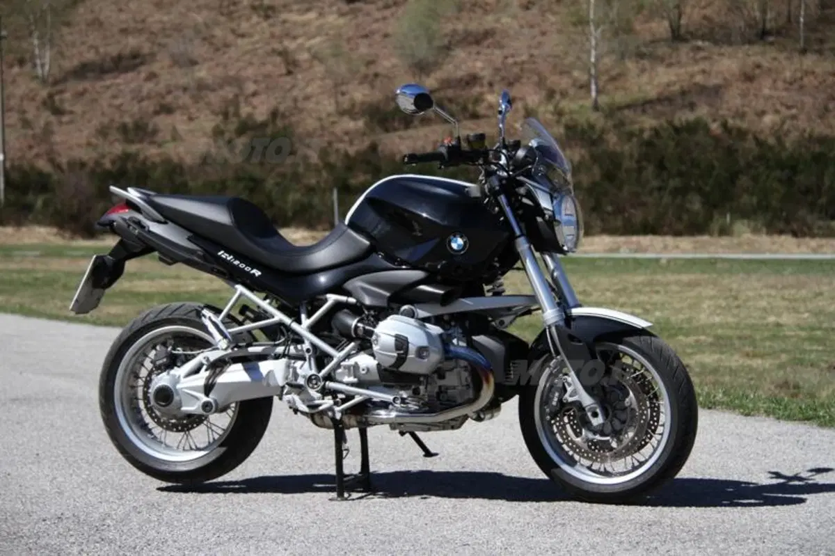 BMW R1200R   (24)