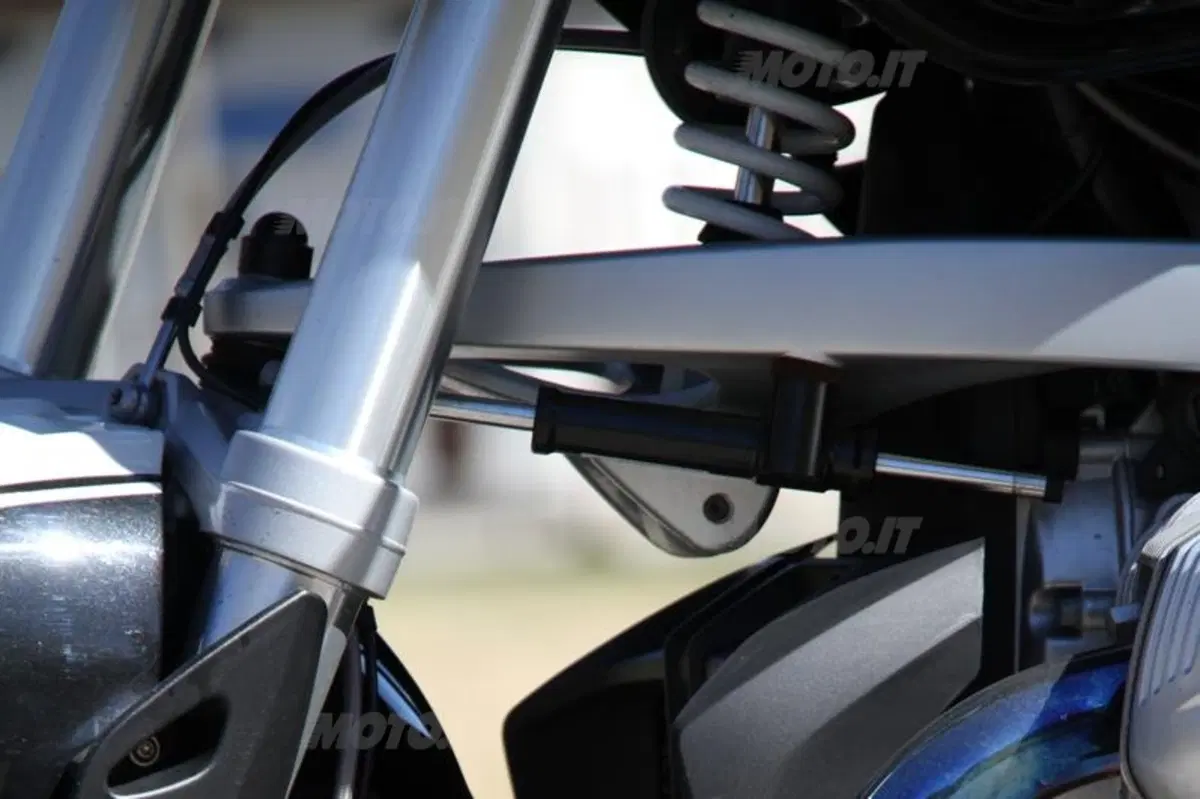 BMW R1200R   (31)