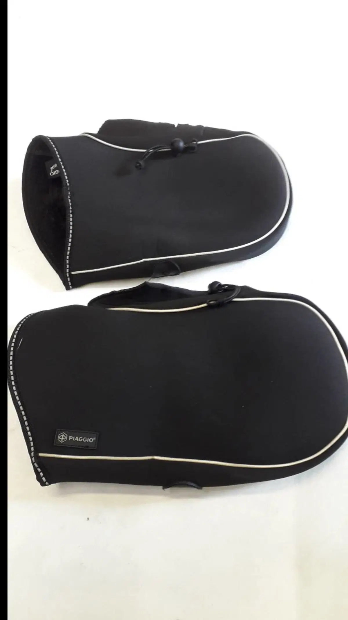 COPRIMANOPOLE PIAGGIO MP3 (3)