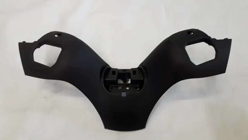 COPERTURA SUPERIORE MANUBRIO PIAGGIO MP3 (2)
