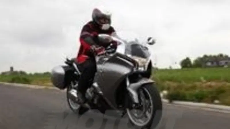 Honda: -88% l'utile di aprile-giugno. Si punta sulle moto