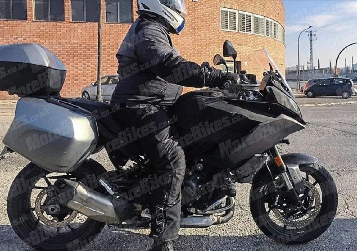 Nuove BMW S1000XR e F850XR pronte per il 2020?