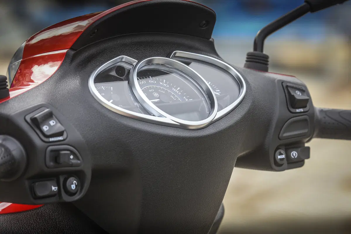 Piaggio Medley 125 e 150 (12)
