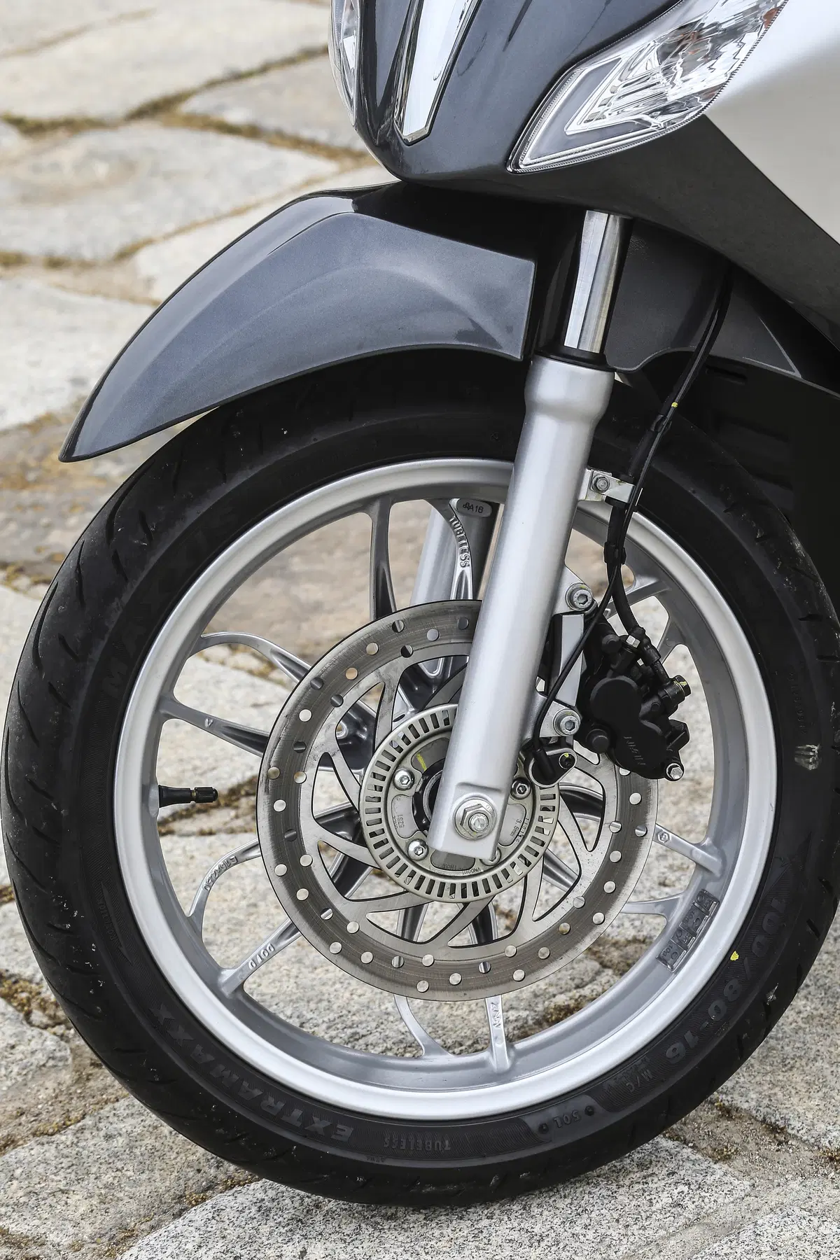 Piaggio Medley 125 e 150 (14)