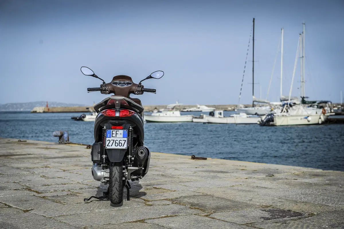 Piaggio Medley 125 e 150 (18)