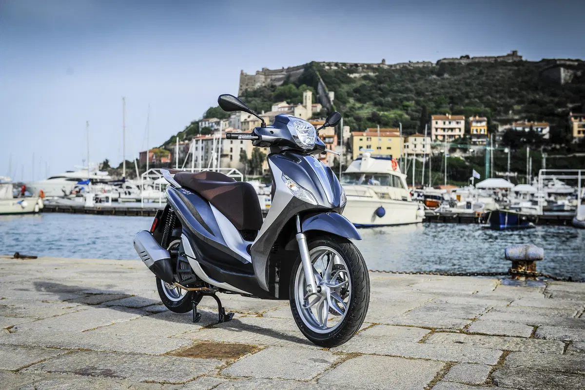 Piaggio Medley 125 e 150 (19)