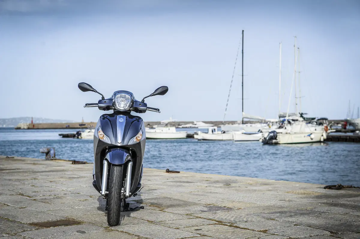 Piaggio Medley 125 e 150 (22)
