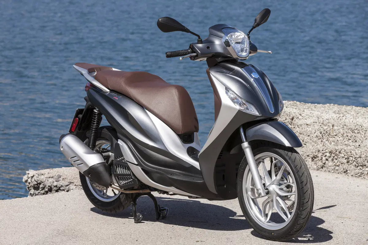 Piaggio Medley 125 e 150 (30)