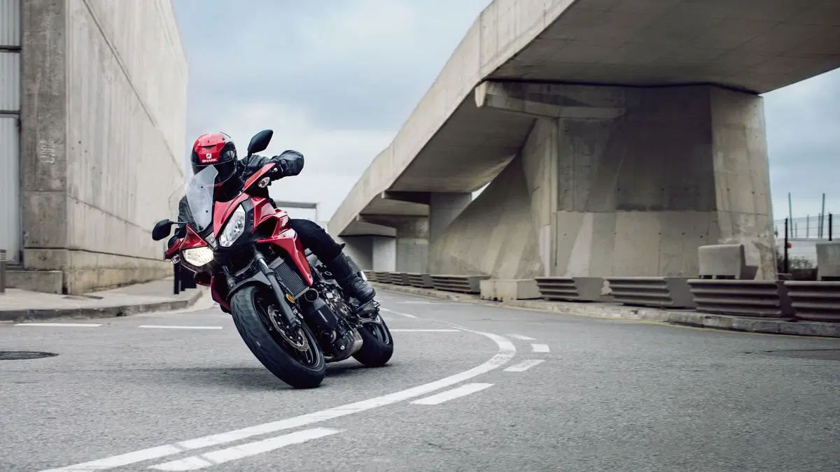 Nuova Yamaha Tracer 700  (4)