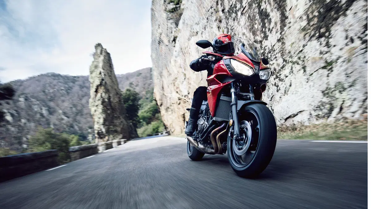 Nuova Yamaha Tracer 700  (5)