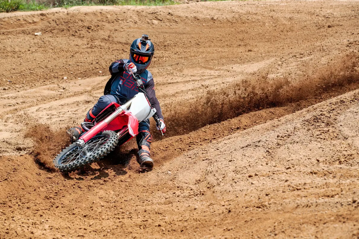 Honda CRF 250R e 450R 2020. Questione di coppia  (12)
