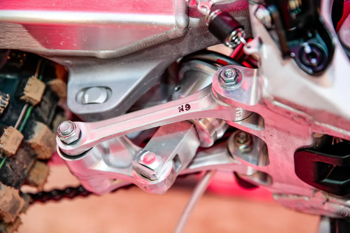 Honda CRF 250R e 450R 2020. Questione di coppia  (23)