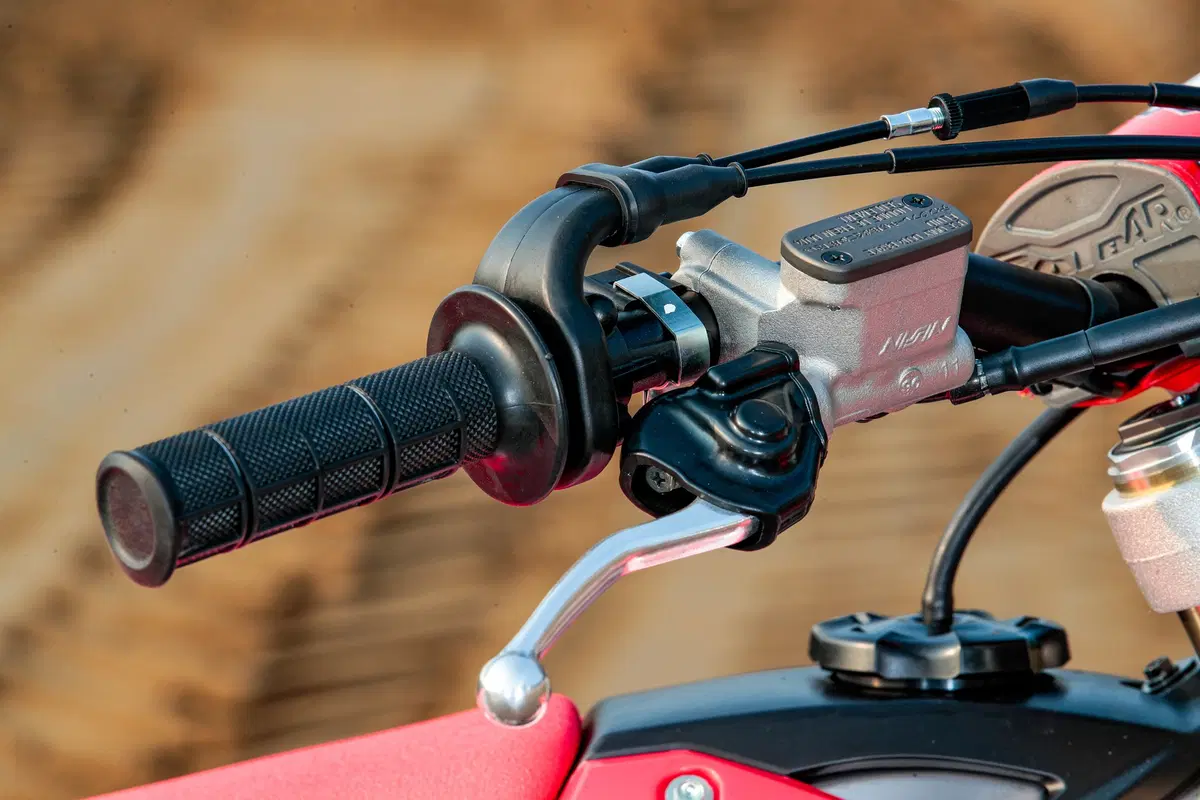 Honda CRF 250R e 450R 2020. Questione di coppia  (14)