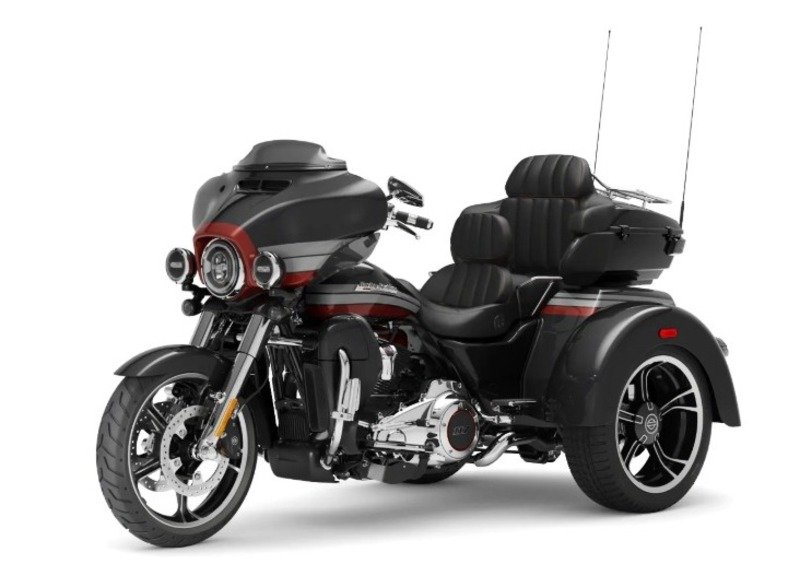 Harley-Davidson CVO - Custom Vehicle Operations 117 CVO Tri Glide Ultra (2020) - FLHTCUTGSE_AF (6)