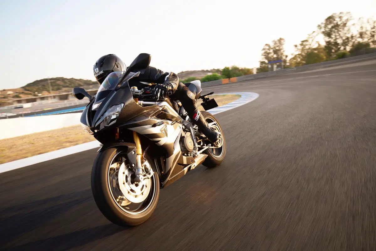 Nuova Triumph Daytona Moto2 765: tutti i dati! (20)