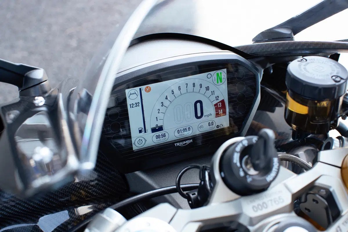 Nuova Triumph Daytona Moto2 765: tutti i dati! (25)