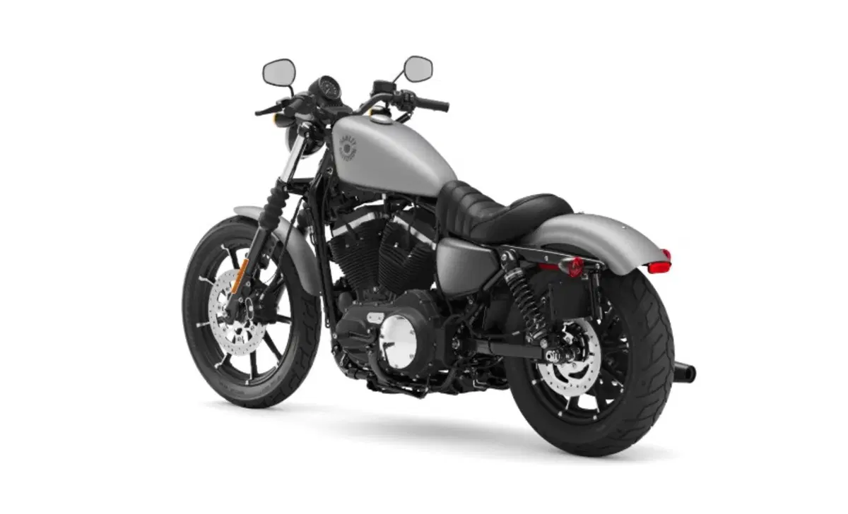 Harley-Davidson Sportster 883 Iron (2017 - 20) - XL 883N (4)