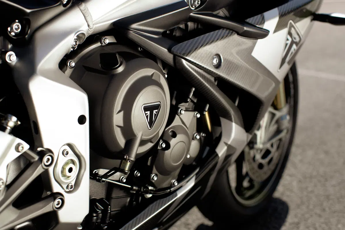 Triumph Daytona 765 Daytona 765 Moto2 (2019 - 20) (3)