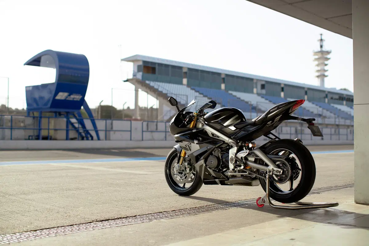 Triumph Daytona 765 Daytona 765 Moto2 (2019 - 20) (6)