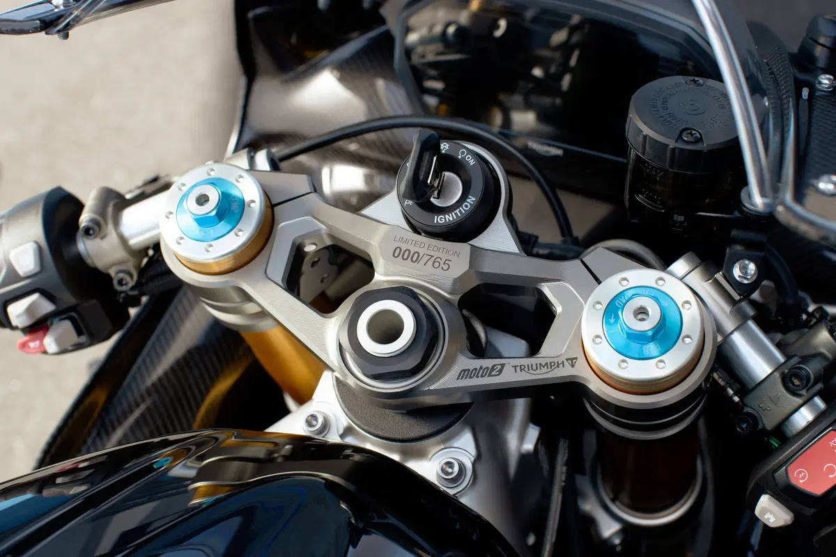Triumph Daytona 765 Daytona 765 Moto2 (2019 - 20) (17)