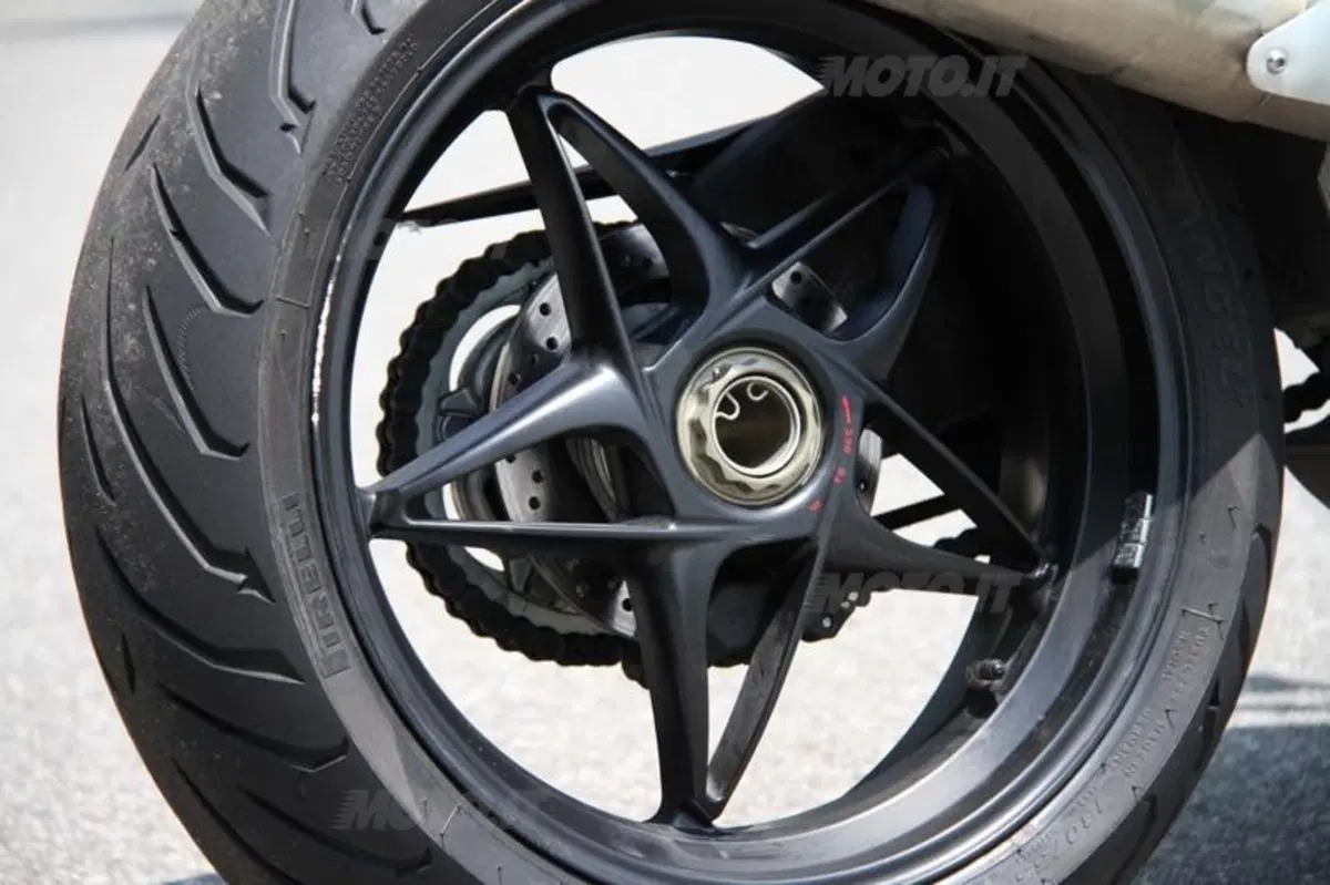 MV Agusta Brutale 920   (4)