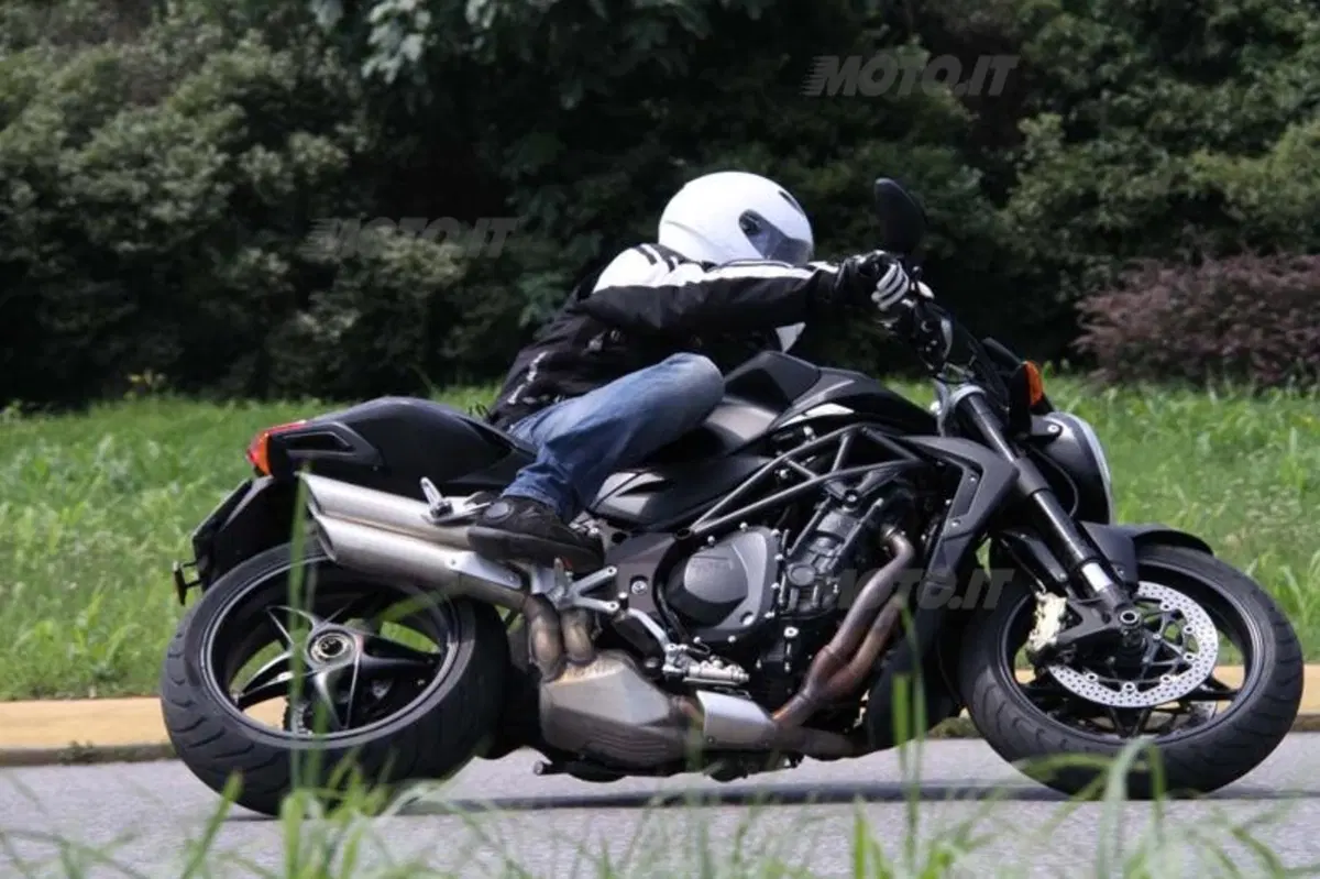 MV Agusta Brutale 920   (38)