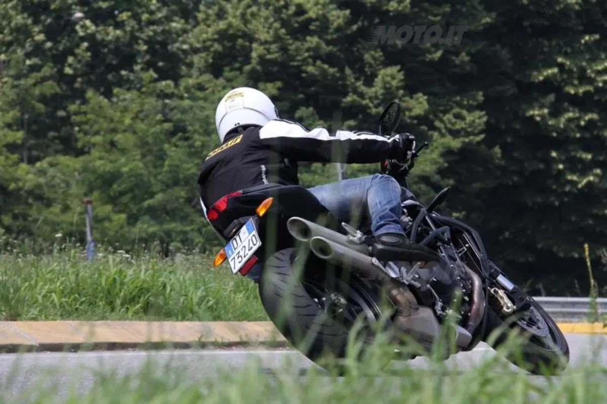 MV Agusta Brutale 920   (39)