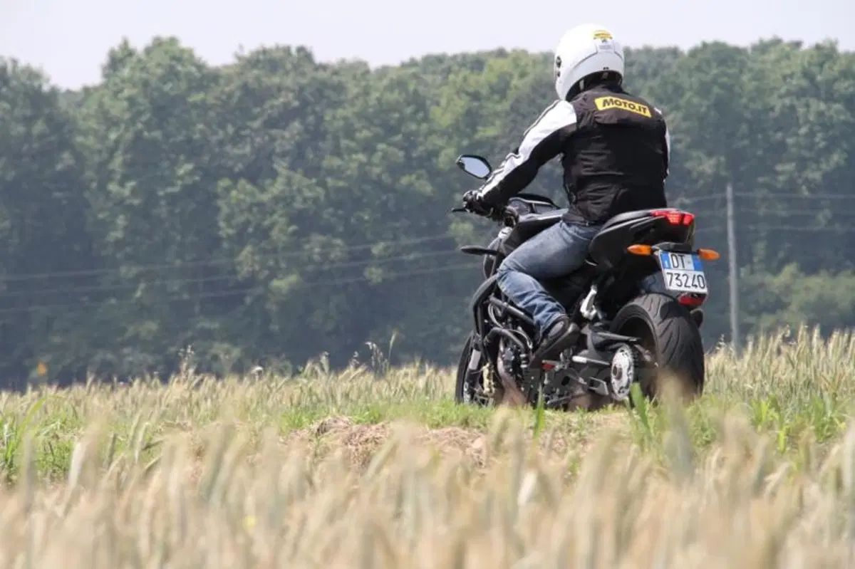 MV Agusta Brutale 920   (49)