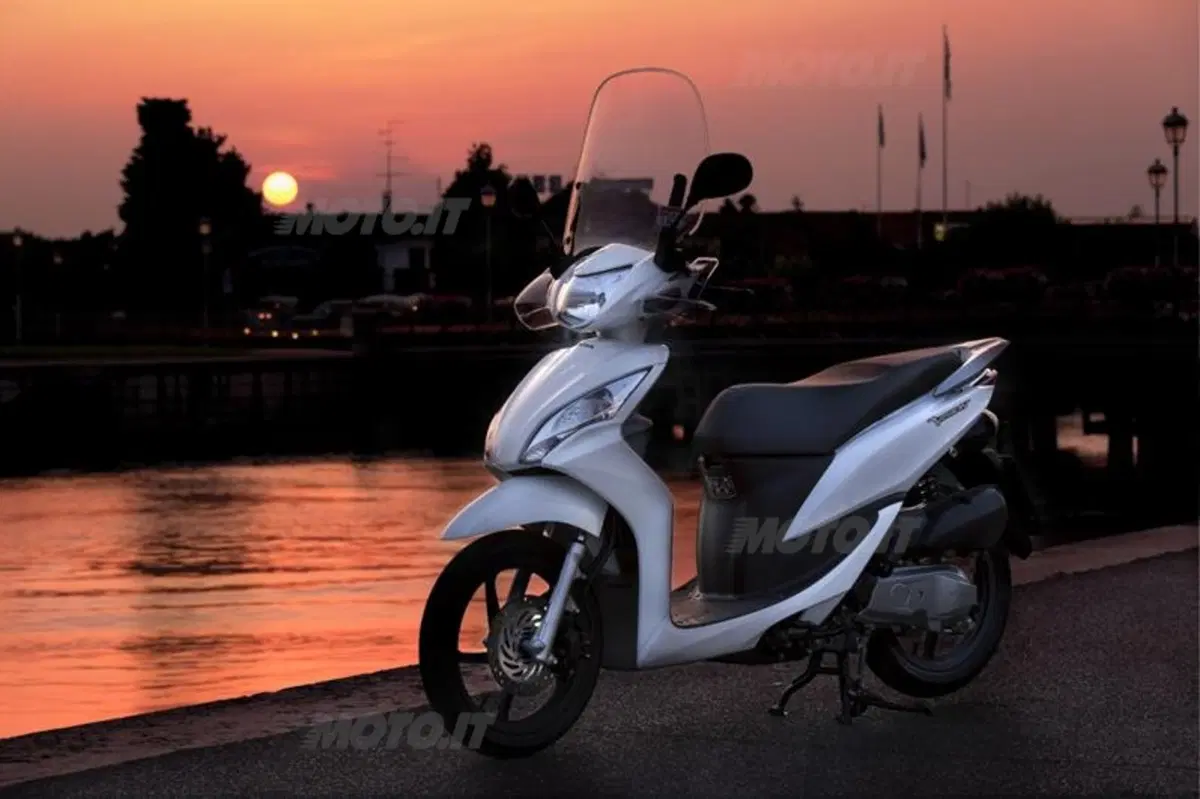 Honda Vision 110   (9)