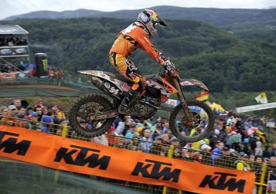 A Loket Desalle risorge e Roczen allunga