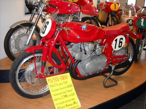 La MV Agusta 500 a 4 cilindri (2)