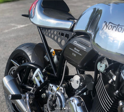 Norton Dominator street, special in serie limitata (5)