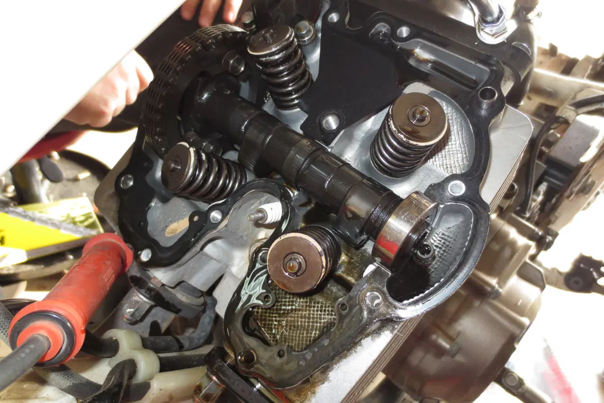 Ride in the USA. Il restauro di una XR 250 (13)
