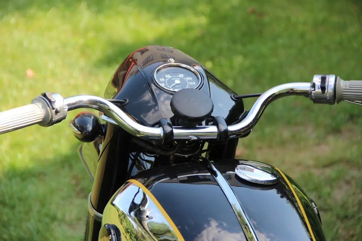 Honda MF 350 Dream: una moto (quasi) unica all'asta (11)