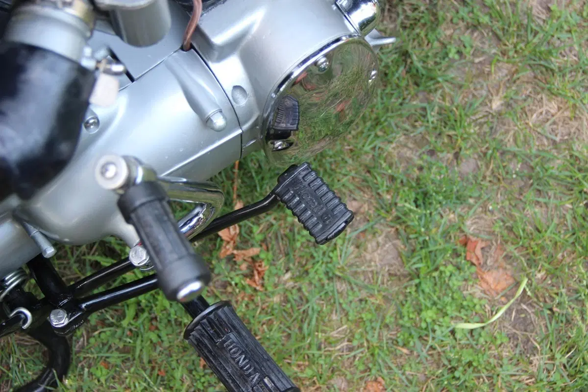 Honda MF 350 Dream: una moto (quasi) unica all'asta (16)