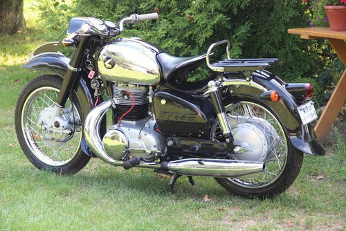 Honda MF 350 Dream: una moto (quasi) unica all'asta (3)