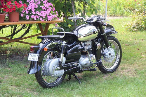 Honda MF 350 Dream: una moto (quasi) unica all'asta (2)