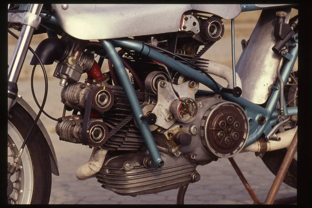 Massimo Clarke: 25 anni di Ducati Desmoquattro (3)