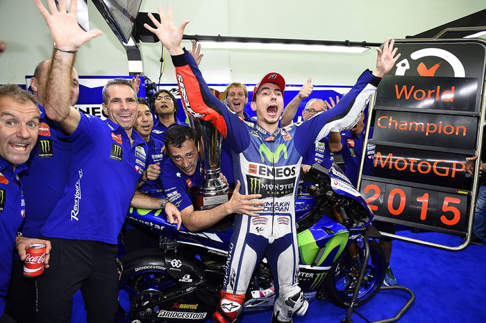 Lorenzo campione del Mondo 2015