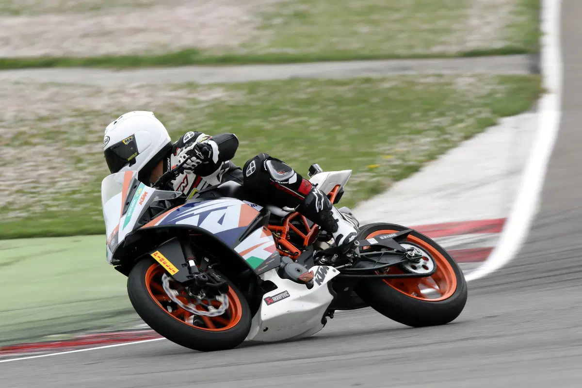 KTM RC 390 Cup SP4T