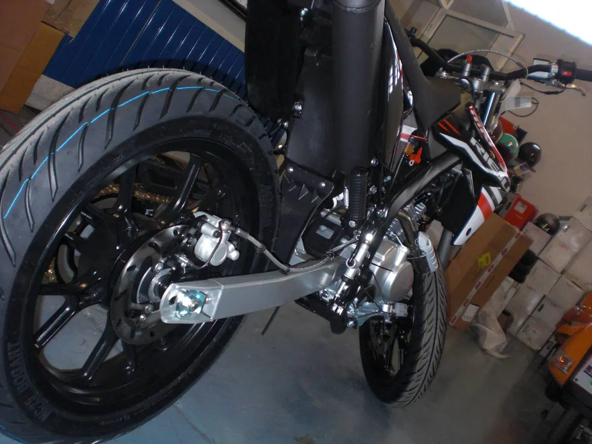 Rieju Marathon 125 Motard A.C. (2011 - 17) (4)