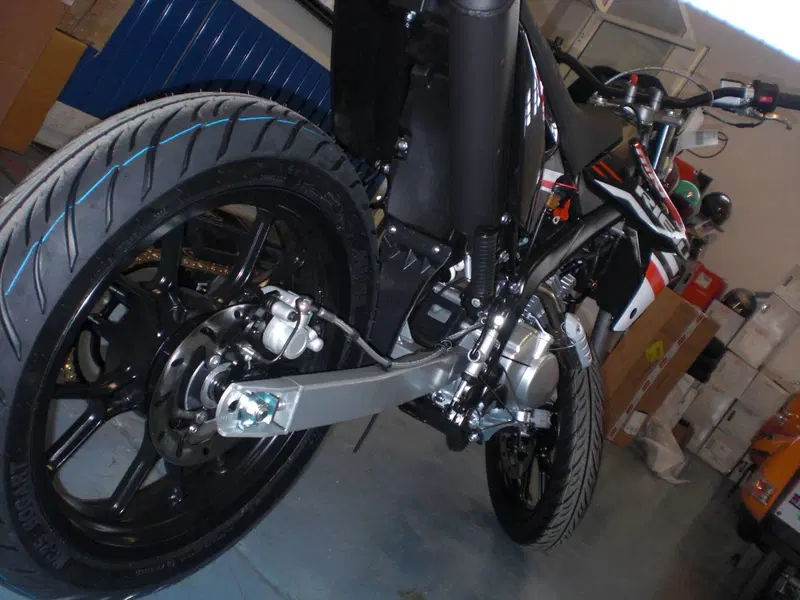 Rieju Marathon 125 Motard A.C. (2011 - 17) (4)