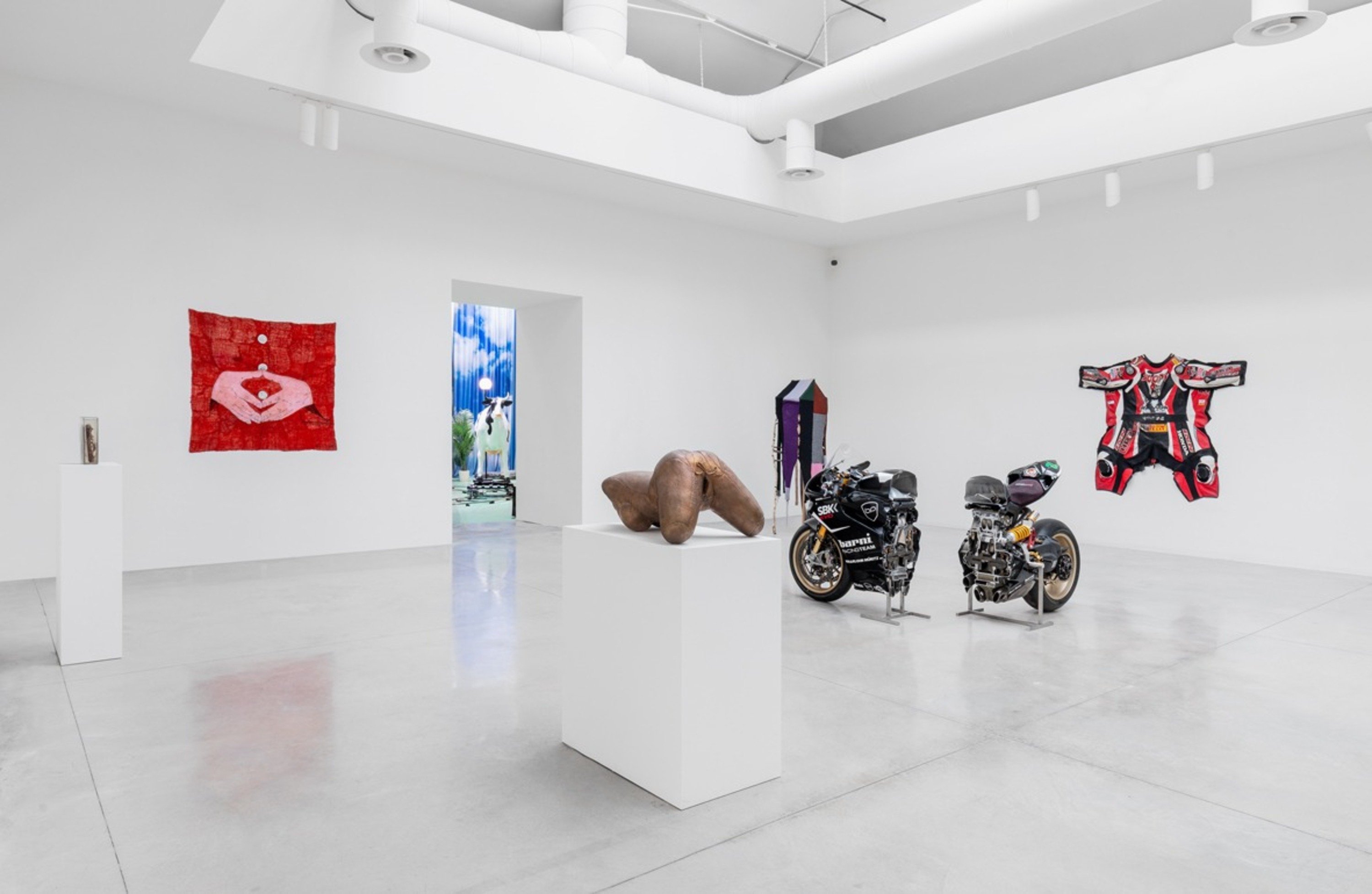 Biennale di Venezia: Alexandra Bircken, l&#039;artista che trasforma le moto in sculture